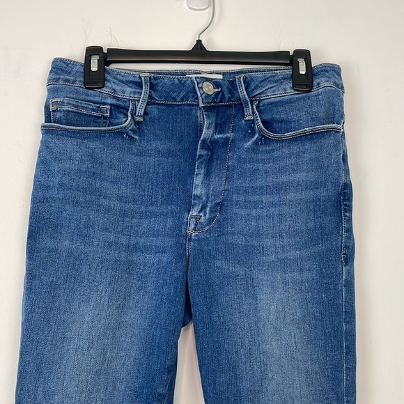 Frame Jeans. Women’s Le One Skinny Crop. Size 2. Waist size 29. - Picture 2 of 13